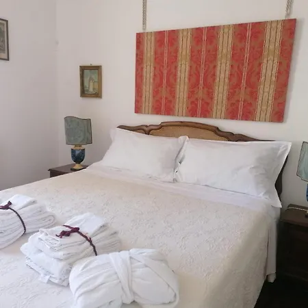 Palazzo Sismonda Bed & Breakfast Corneliano d'Alba Room photo