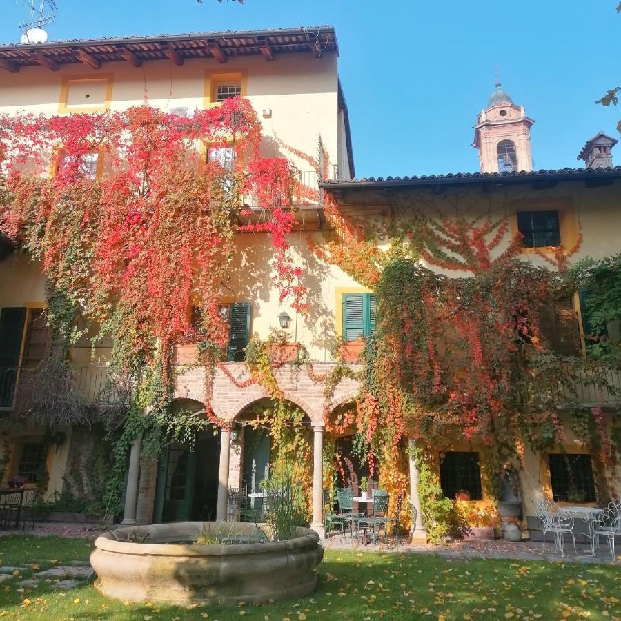 Palazzo Sismonda * Corneliano d'Alba