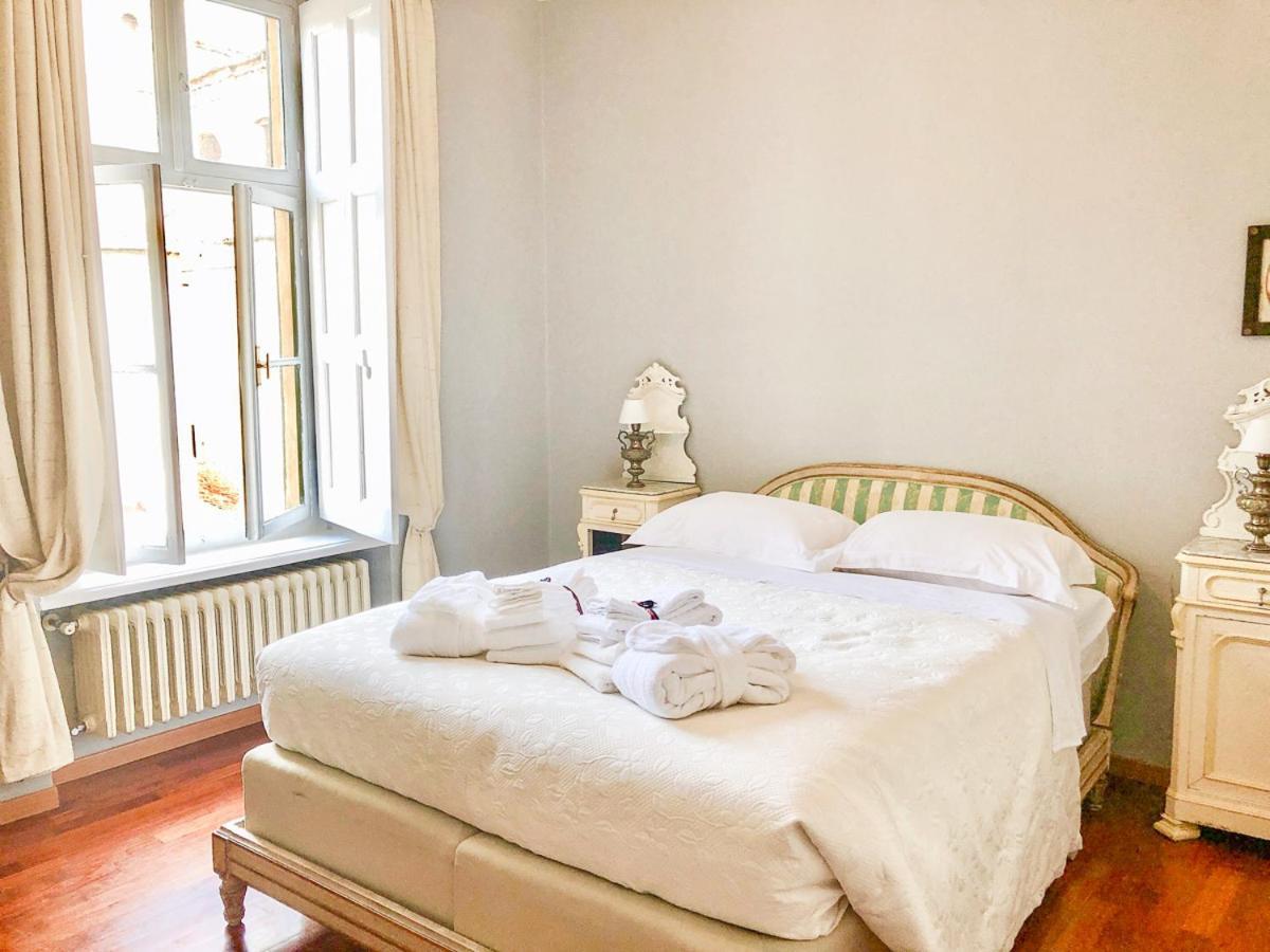Palazzo Sismonda Bed & Breakfast Corneliano d'Alba