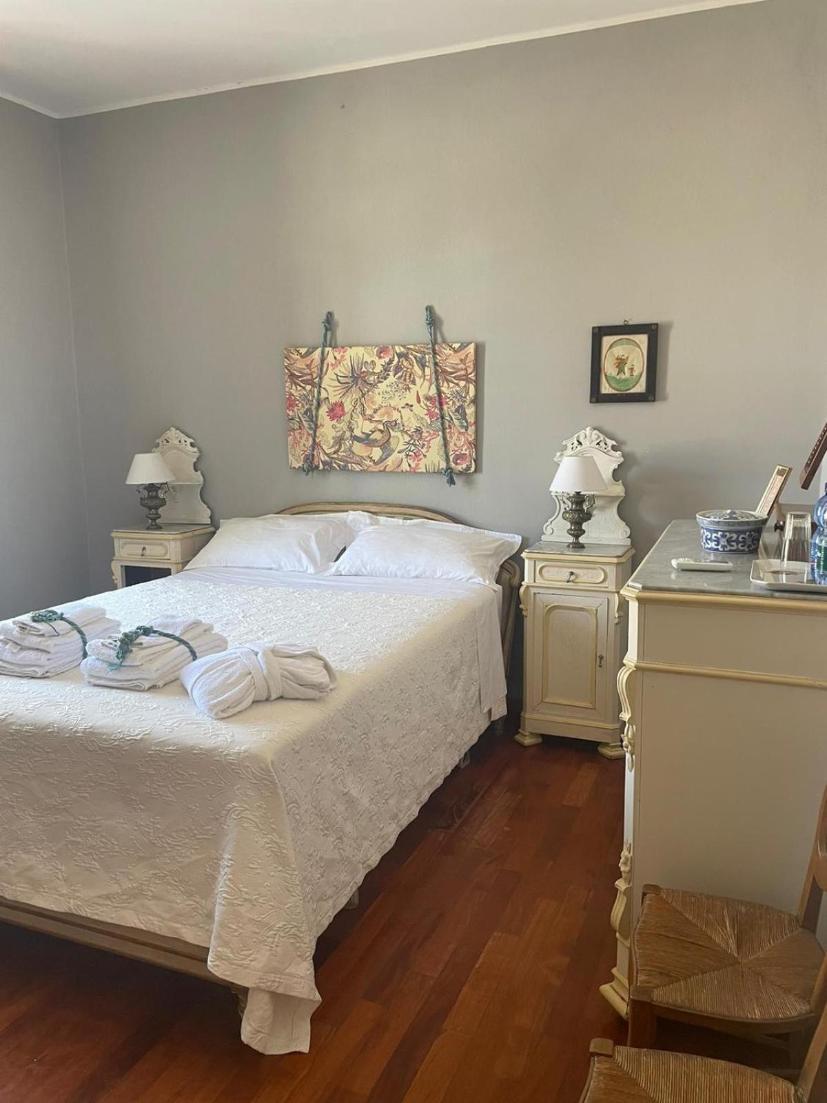 Palazzo Sismonda Bed & Breakfast