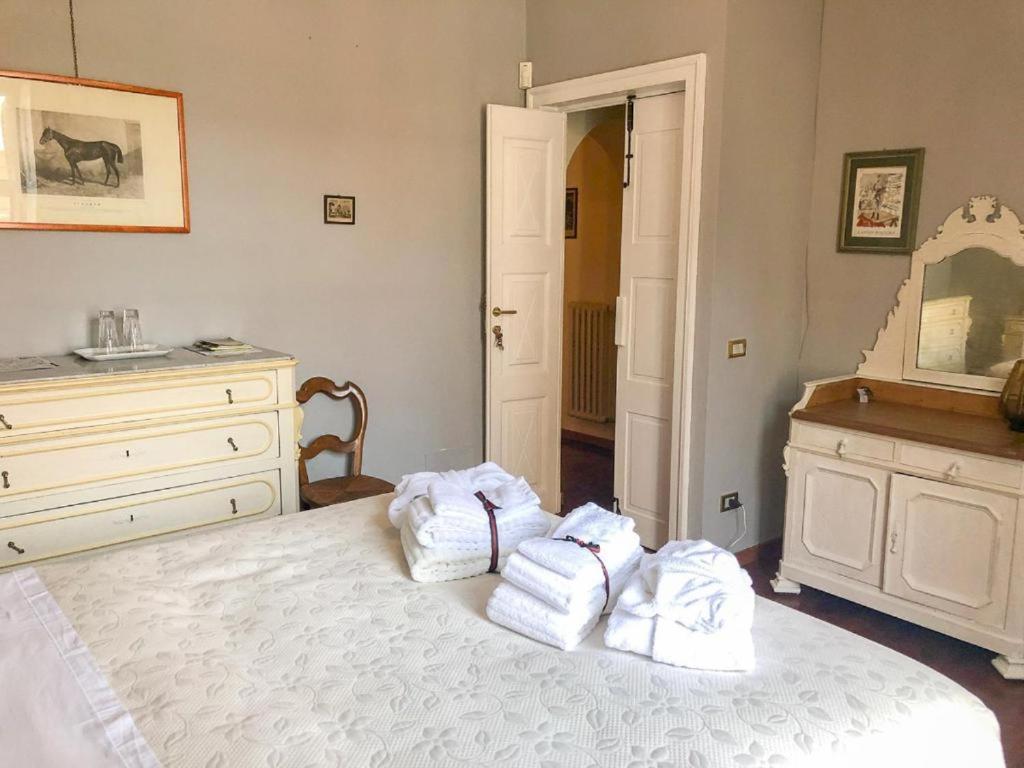 Bed & Breakfast Palazzo Sismonda Corneliano d'Alba