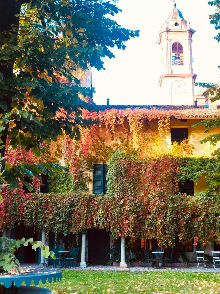 Palazzo Sismonda * Corneliano d'Alba