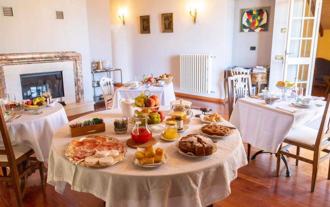 Palazzo Sismonda Bed & Breakfast