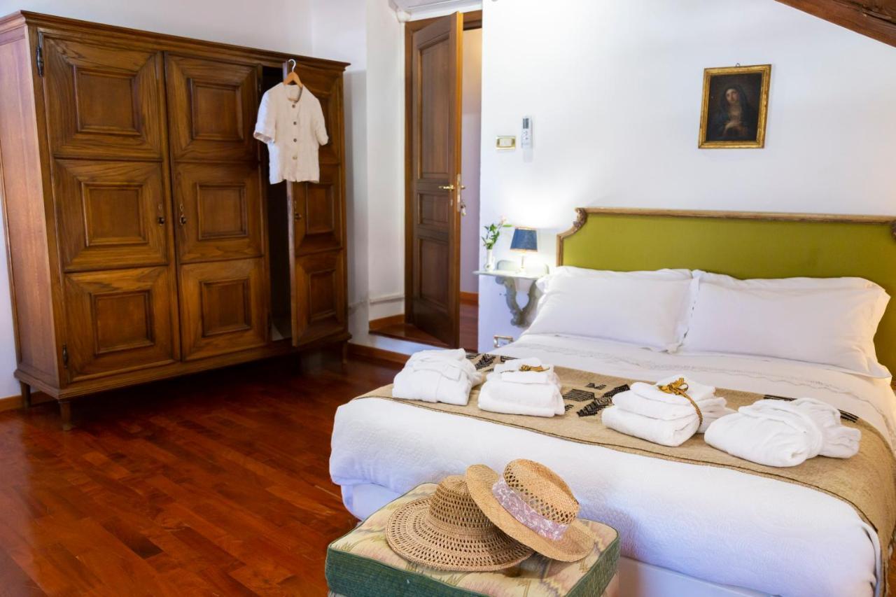 Palazzo Sismonda Bed & Breakfast