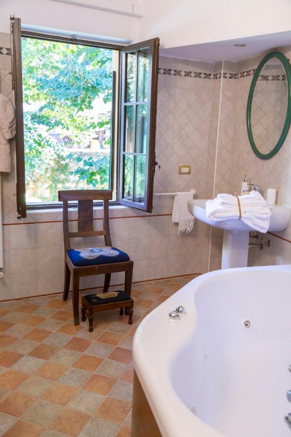 Bed & Breakfast Palazzo Sismonda Corneliano d'Alba