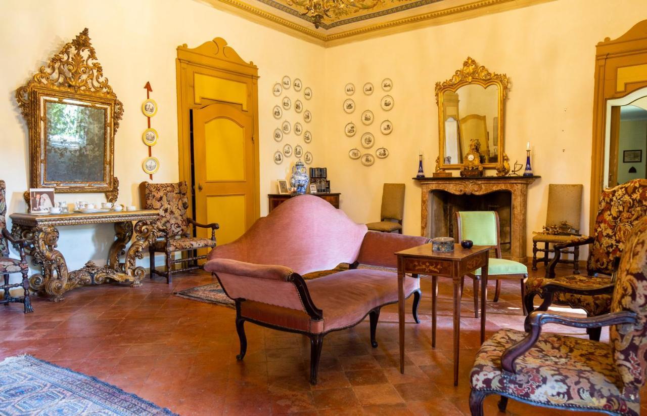 Palazzo Sismonda Bed & Breakfast *