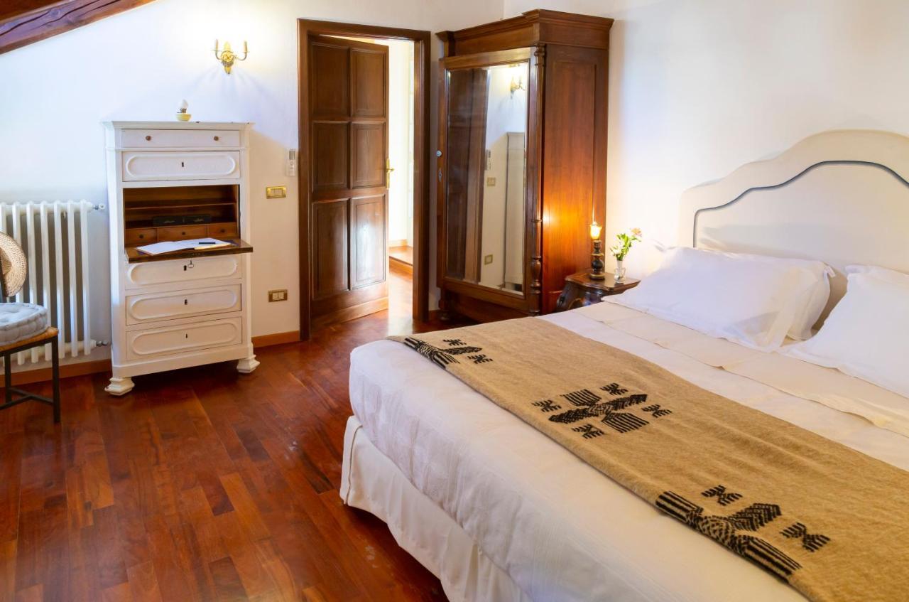 Palazzo Sismonda Bed & Breakfast